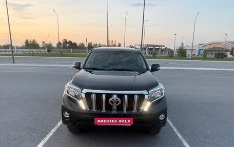 Toyota Land Cruiser Prado 150 рестайлинг 2, 2017 год, 4 100 000 рублей, 8 фотография