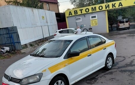 Volkswagen Polo VI (EU Market), 2013 год, 515 000 рублей, 2 фотография