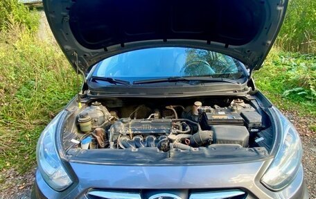 Hyundai Solaris II рестайлинг, 2013 год, 1 050 000 рублей, 7 фотография