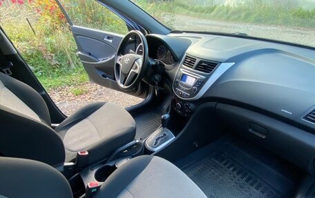 Hyundai Solaris II рестайлинг, 2013 год, 1 050 000 рублей, 12 фотография