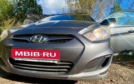 Hyundai Solaris II рестайлинг, 2013 год, 1 050 000 рублей, 5 фотография