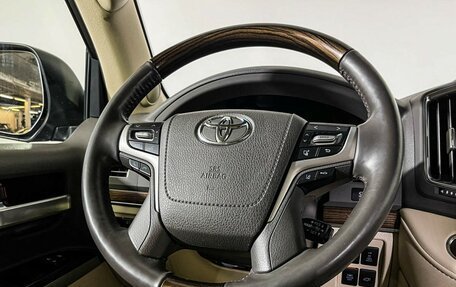 Toyota Land Cruiser 200, 2019 год, 8 497 000 рублей, 14 фотография