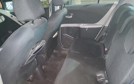 Toyota Yaris III рестайлинг, 2007 год, 550 000 рублей, 5 фотография