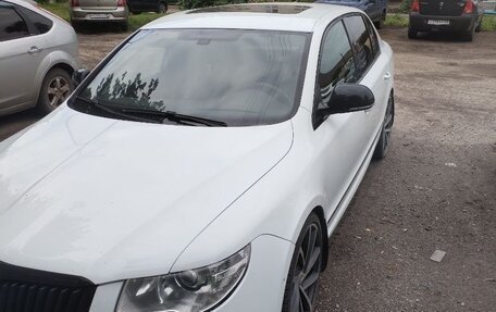 Skoda Superb III рестайлинг, 2012 год, 1 235 000 рублей, 10 фотография