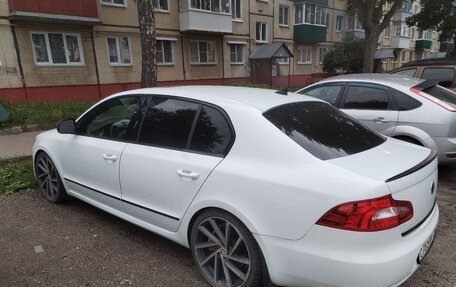 Skoda Superb III рестайлинг, 2012 год, 1 235 000 рублей, 12 фотография