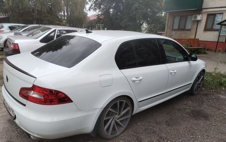 Skoda Superb III рестайлинг, 2012 год, 1 235 000 рублей, 14 фотография