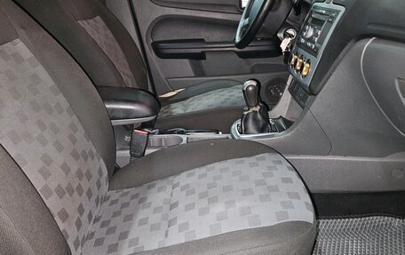 Ford Focus II рестайлинг, 2005 год, 225 000 рублей, 12 фотография