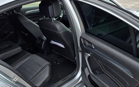 Volkswagen Passat B8 рестайлинг, 2021 год, 2 900 000 рублей, 14 фотография