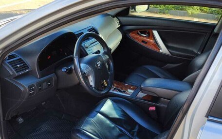 Toyota Camry, 2008 год, 1 100 000 рублей, 12 фотография