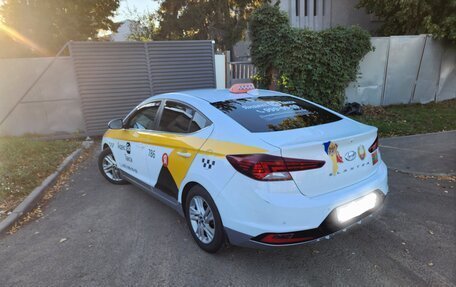 Hyundai Elantra VI рестайлинг, 2020 год, 1 200 000 рублей, 5 фотография