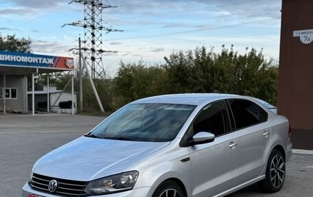 Volkswagen Polo VI (EU Market), 2016 год, 1 200 000 рублей, 1 фотография