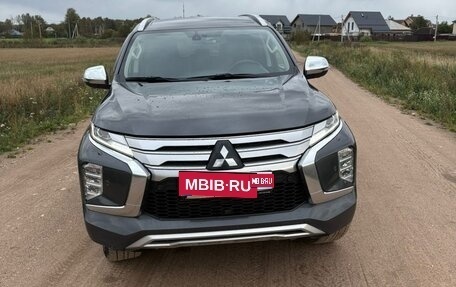Mitsubishi Pajero Sport III рестайлинг, 2021 год, 2 650 000 рублей, 1 фотография