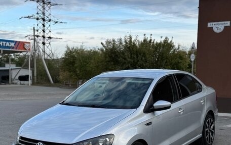 Volkswagen Polo VI (EU Market), 2016 год, 1 200 000 рублей, 2 фотография