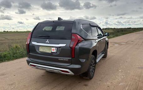 Mitsubishi Pajero Sport III рестайлинг, 2021 год, 2 650 000 рублей, 4 фотография