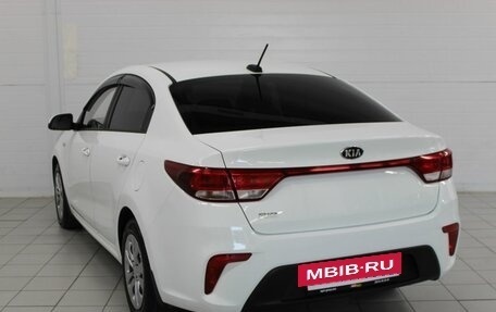 KIA Rio IV, 2018 год, 1 200 000 рублей, 10 фотография