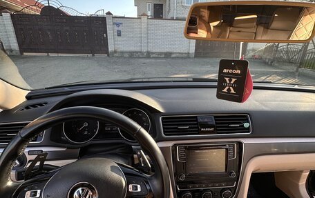 Volkswagen Passat B8 рестайлинг, 2019 год, 2 400 000 рублей, 23 фотография