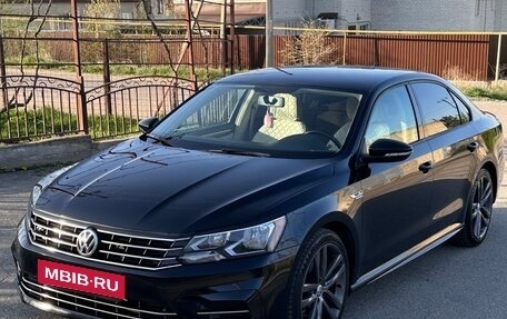 Volkswagen Passat B8 рестайлинг, 2019 год, 2 400 000 рублей, 8 фотография