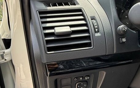 Toyota Land Cruiser Prado 150 рестайлинг 2, 2022 год, 7 500 000 рублей, 18 фотография