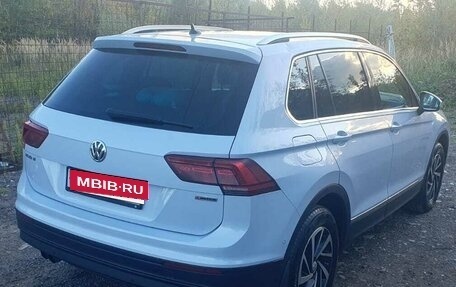 Volkswagen Tiguan II, 2018 год, 2 700 000 рублей, 4 фотография