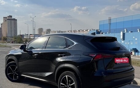 Lexus NX I, 2017 год, 3 100 000 рублей, 4 фотография