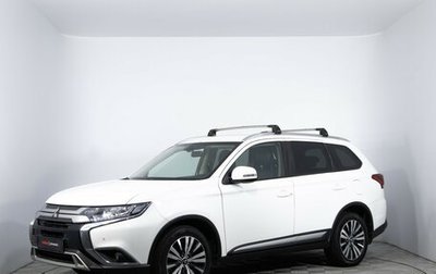Mitsubishi Outlander III рестайлинг 3, 2019 год, 1 580 000 рублей, 1 фотография