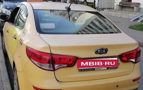 KIA Rio III рестайлинг, 2017 год, 666 000 рублей, 3 фотография