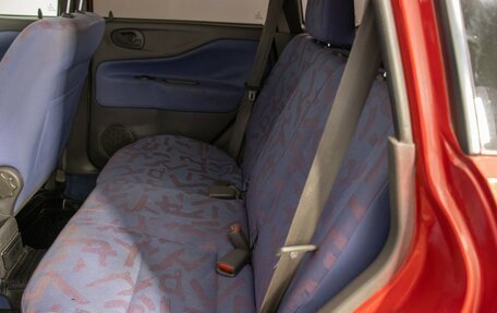Mitsubishi Space Star I рестайлинг, 2000 год, 240 000 рублей, 11 фотография