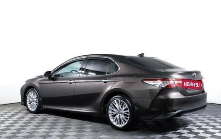 Toyota Camry, 2018 год, 2 977 000 рублей, 7 фотография