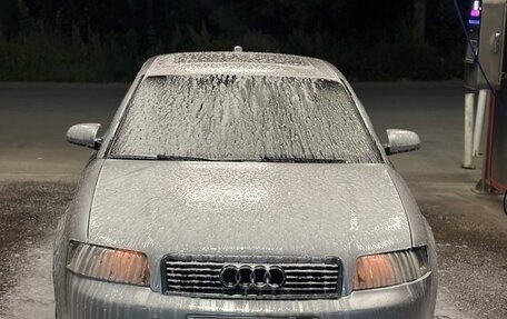 Audi A4, 2004 год, 470 000 рублей, 10 фотография