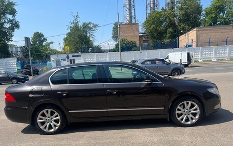 Skoda Superb III рестайлинг, 2012 год, 1 050 000 рублей, 2 фотография