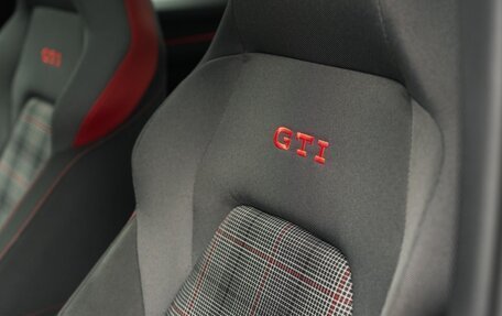 Volkswagen Golf GTI, 2022 год, 3 000 008 рублей, 13 фотография