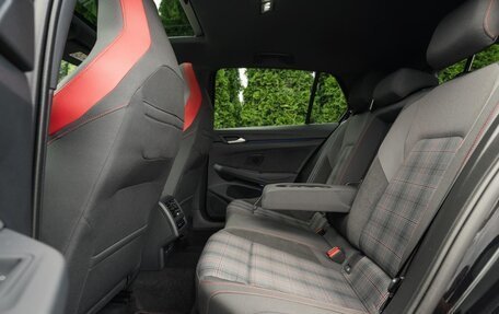 Volkswagen Golf GTI, 2022 год, 3 000 008 рублей, 15 фотография