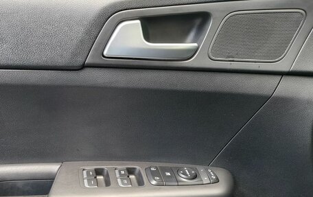 KIA Sportage IV рестайлинг, 2019 год, 2 200 000 рублей, 16 фотография