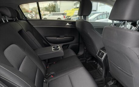 KIA Sportage IV рестайлинг, 2019 год, 2 200 000 рублей, 12 фотография