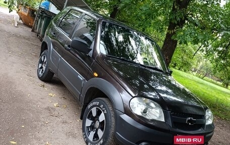 Chevrolet Niva I рестайлинг, 2010 год, 335 000 рублей, 1 фотография