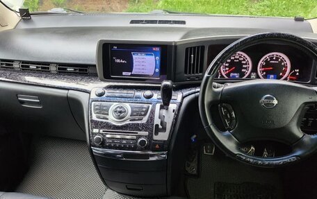Nissan Elgrand III, 2008 год, 2 290 000 рублей, 10 фотография