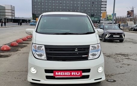 Nissan Elgrand III, 2008 год, 2 290 000 рублей, 3 фотография
