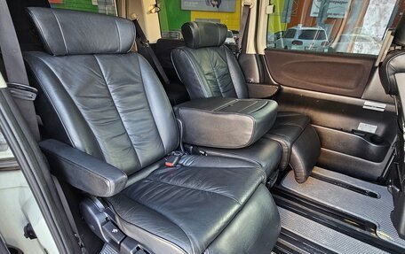 Nissan Elgrand III, 2008 год, 2 290 000 рублей, 18 фотография