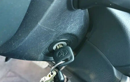 Toyota Yaris, 2022 год, 1 230 000 рублей, 8 фотография