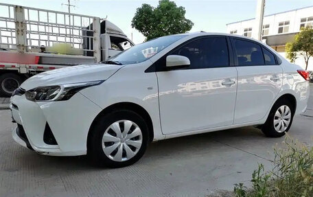 Toyota Yaris, 2022 год, 1 230 000 рублей, 4 фотография
