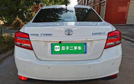 Toyota Yaris, 2022 год, 1 230 000 рублей, 5 фотография