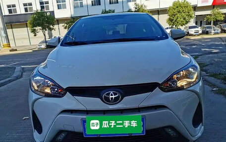 Toyota Yaris, 2022 год, 1 230 000 рублей, 2 фотография