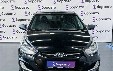 Hyundai Solaris II рестайлинг, 2011 год, 830 000 рублей, 16 фотография
