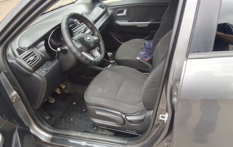 KIA Rio III рестайлинг, 2013 год, 620 000 рублей, 4 фотография