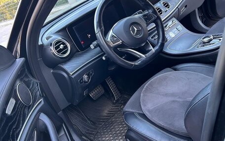 Mercedes-Benz E-Класс, 2017 год, 2 350 000 рублей, 5 фотография