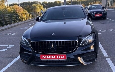 Mercedes-Benz E-Класс, 2017 год, 2 350 000 рублей, 1 фотография
