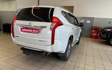 Mitsubishi Pajero Sport III рестайлинг, 2018 год, 2 599 000 рублей, 4 фотография