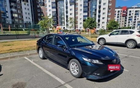 Toyota Camry, 2018 год, 2 390 000 рублей, 5 фотография