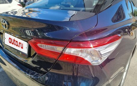 Toyota Camry, 2018 год, 2 390 000 рублей, 13 фотография