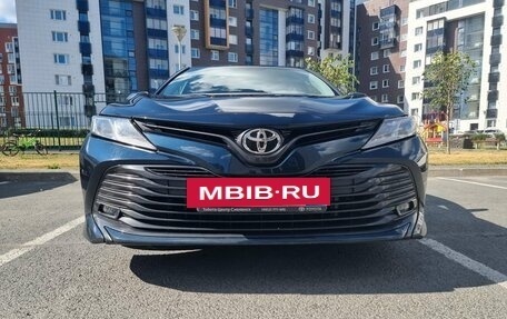 Toyota Camry, 2018 год, 2 390 000 рублей, 18 фотография